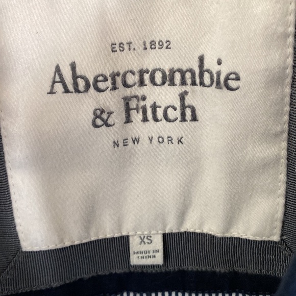 Women’s navy jackets. Pea coat style - Picture 5 of 7